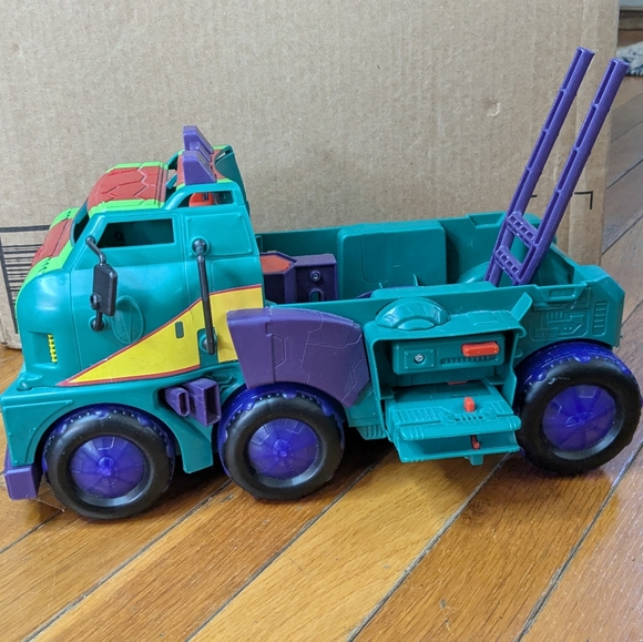 Rise of the Teenage Mutant Ninja Turtles Turtle Tank Vehicle 2018 TMNT - Picture 8 of 8
